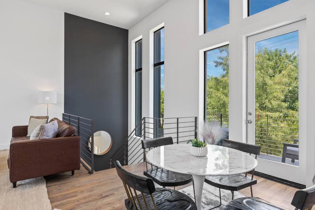 Beautiful Perfectly Located Luxury 2 Bed Townhome 达拉斯 外观 照片