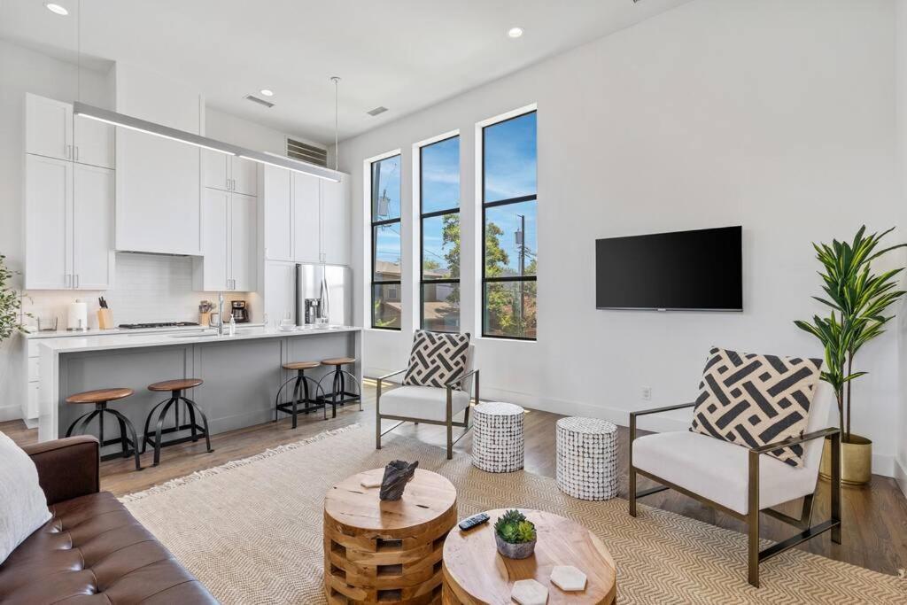 Beautiful Perfectly Located Luxury 2 Bed Townhome 达拉斯 外观 照片