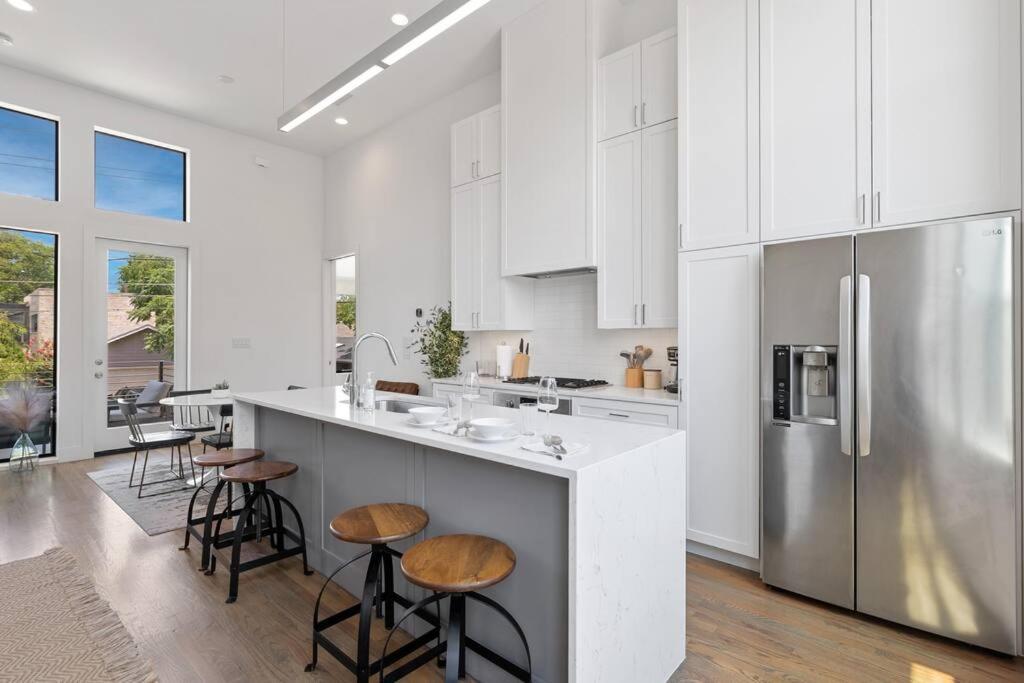 Beautiful Perfectly Located Luxury 2 Bed Townhome 达拉斯 外观 照片