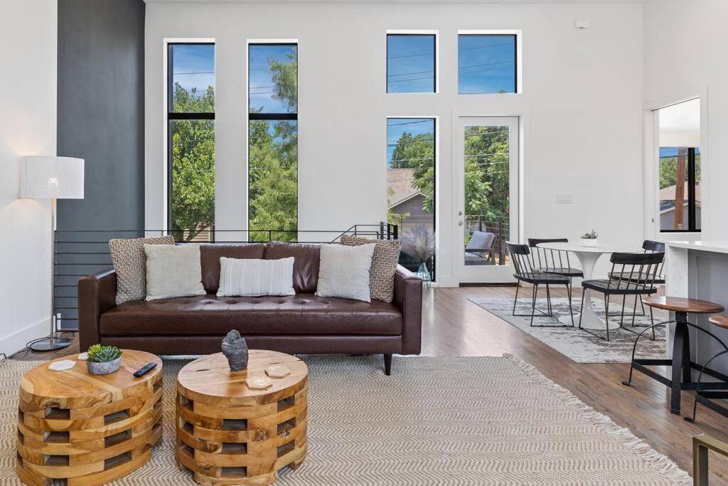 Beautiful Perfectly Located Luxury 2 Bed Townhome 达拉斯 外观 照片